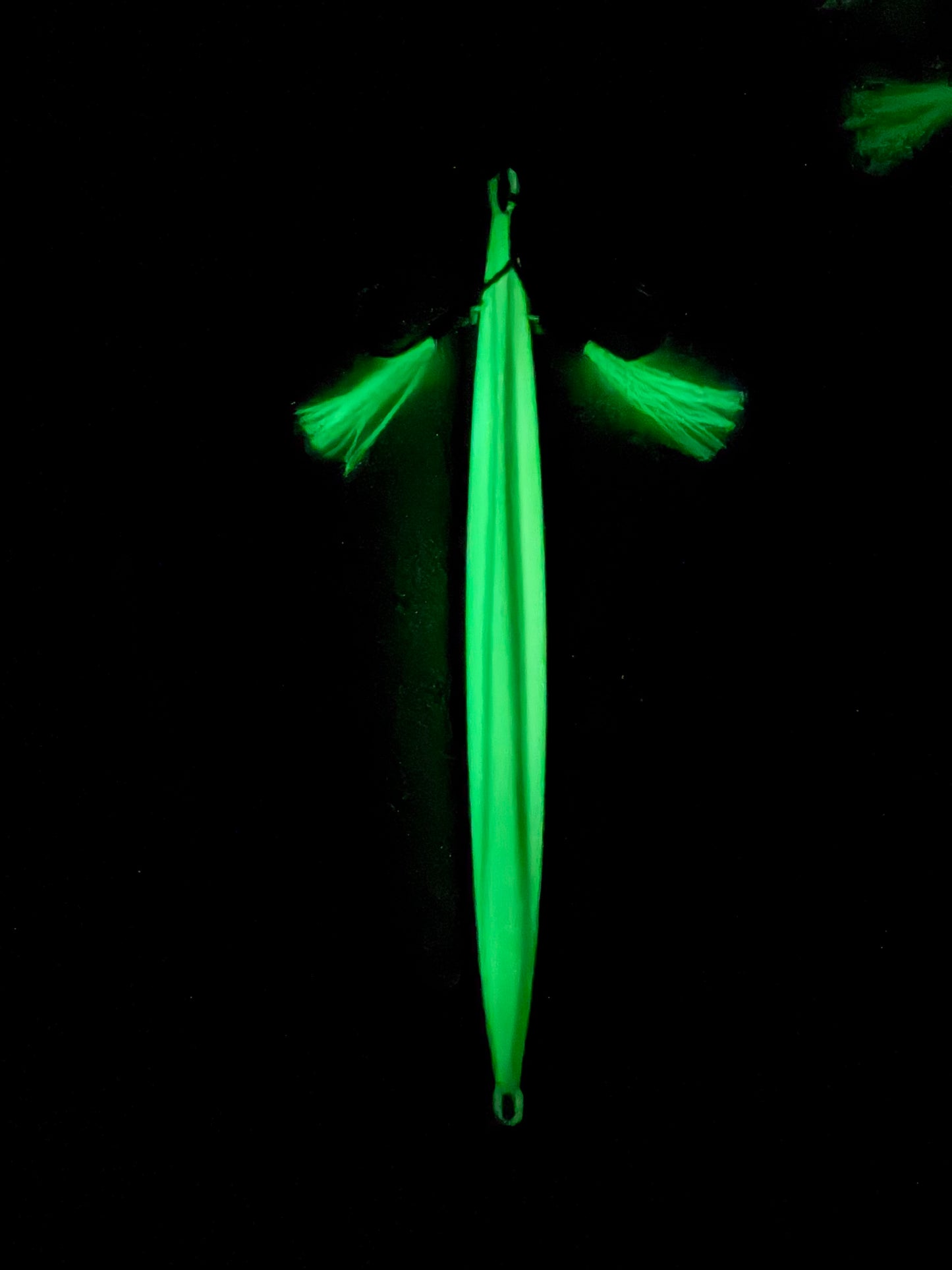 Full Box Fishing - Hotshot 250g Slow Pitch / Speed Hybrid Jig (Yellowtail Flash Glow Back)